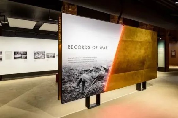 展陳設(shè)計從視覺沖擊到空間敘事